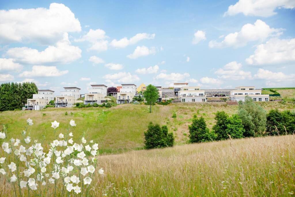 Apartmán Gaestetraum Mit Wunderschoenem Ausblick Und Garten Muhldorf Bei Feldbach Exteriér fotografie
